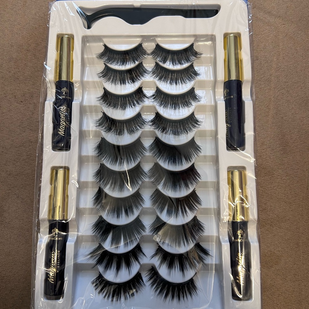 7C SevenCrown Magnetic Lashes with Eyeliner 10 pairs NIB - Picture 5 of 5